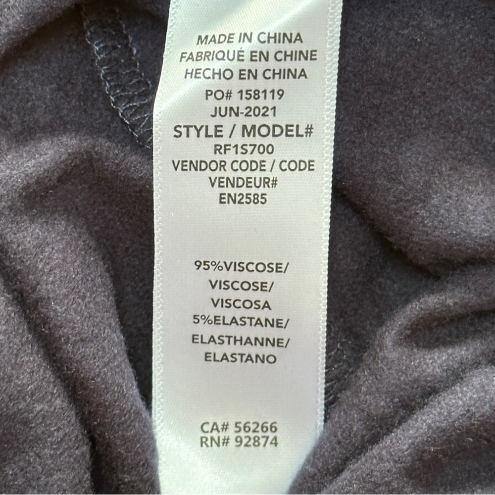 HP✨ NWT Splendid Navy Blue Soft Stretch Turtleneck Sweater Fall Autumn Top XS - Picture 5 of 5